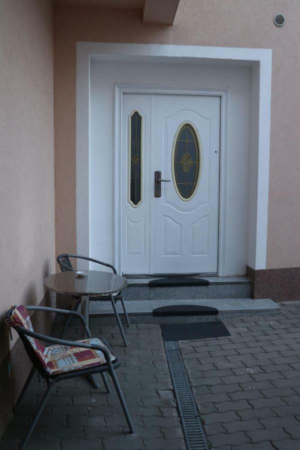 The Lakehouse Villa Neusiedl Am See Wienerstrasse 8 Εξωτερικό φωτογραφία
