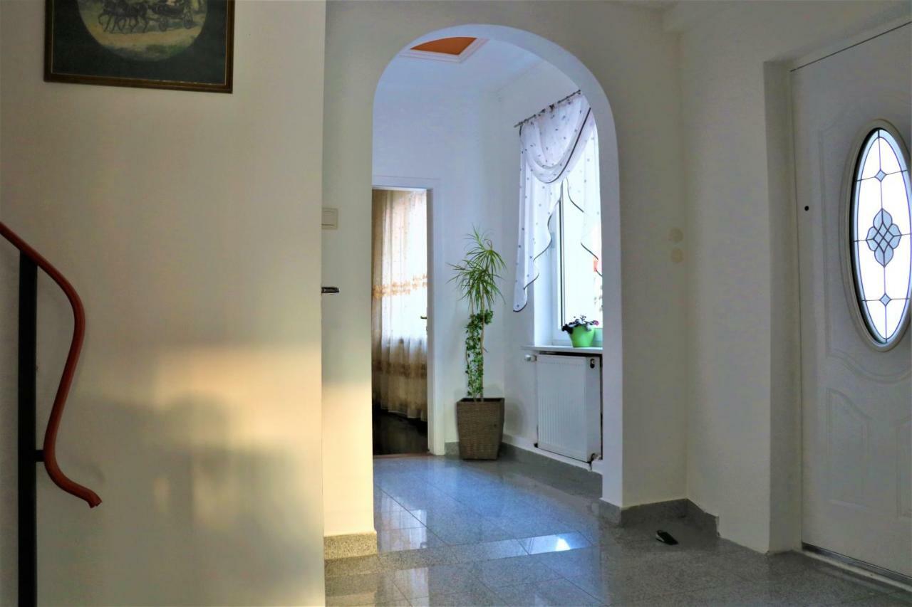 The Lakehouse Villa Neusiedl Am See Wienerstrasse 8 Εξωτερικό φωτογραφία